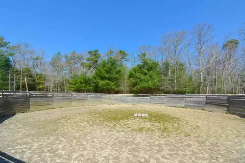 Exterior - 836 Cotuit Rd, Mashpee, MA 02649 photo 19 of 21