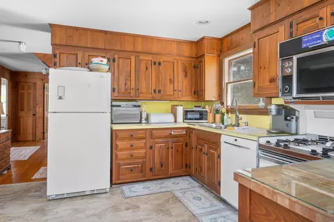 Kitchen - 32 Hooppole Rd, East Falmouth, MA 02536 photo 2 of 2