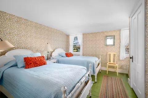 Bedroom - 32 Hooppole Rd, East Falmouth, MA 02536 photo 3 of 8