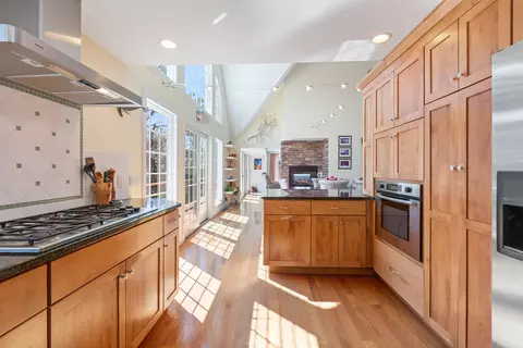 Kitchen - 5 Bens Way, Eastham, MA 02642 photo 4 of 4
