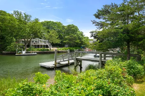 112 Wading Place Rd, Mashpee, MA 02649 photo 2