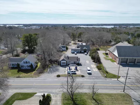 981 Main St, Osterville, MA 02655 photo 1