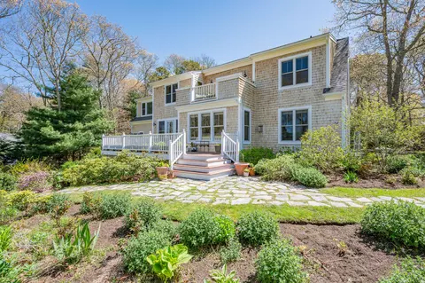 110 Clamshell Cove Rd, Cotuit, MA 02635 photo 4