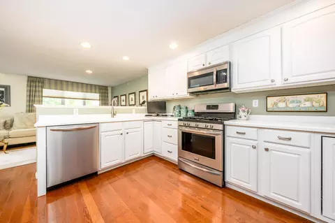 5 Classic Cir, Mashpee, MA 02649 photo 6