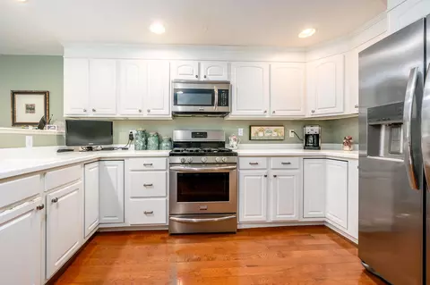 5 Classic Cir, Mashpee, MA 02649 photo 7
