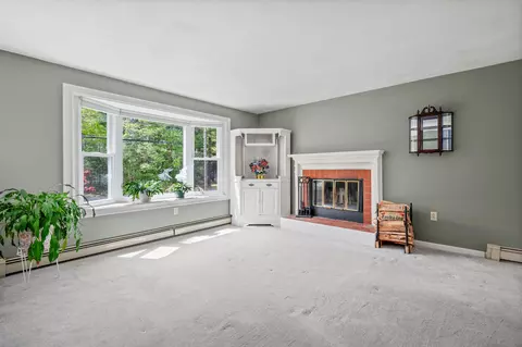 Living - 155 Hathaway St, Wareham, MA 02571 photo 2 of 4