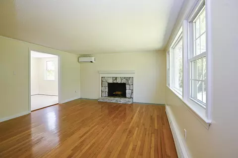 Living - 76 Field Rd, Marstons Mills, MA 02648 photo 2 of 2