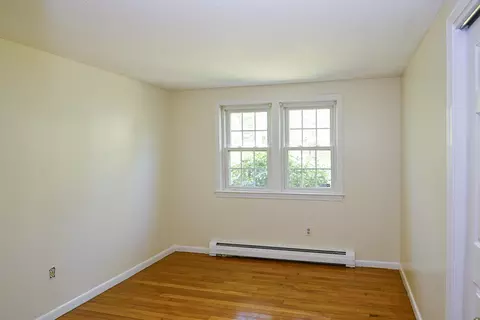 Bedroom - 76 Field Rd, Marstons Mills, MA 02648 photo 2 of 2