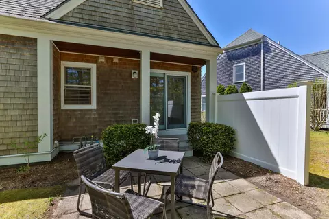 Exterior - 7 Bob White Cres, Mashpee, MA 02649 photo 7 of 11