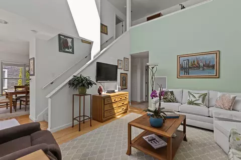 Living - 7 Bob White Cres, Mashpee, MA 02649 photo 2 of 4