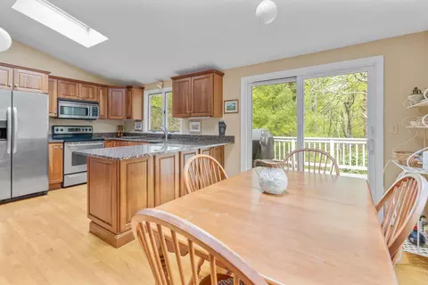 170 Greensward Rd, Mashpee, MA 02649 photo 10