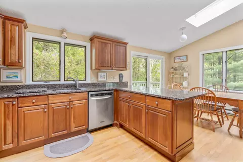 170 Greensward Rd, Mashpee, MA 02649 photo 9