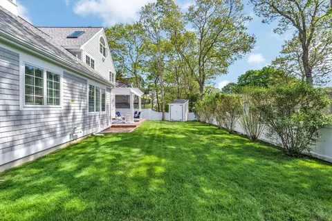 Exterior - 8 Shore Dr, Mashpee, MA 02649 photo 4 of 8