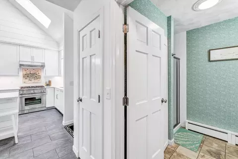 Entry Way - 8 Shore Dr, Mashpee, MA 02649 photo 1 of 4