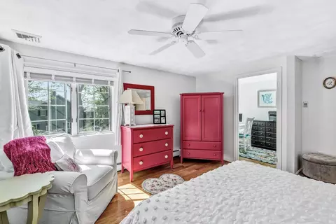 Bedroom - 8 Shore Dr, Mashpee, MA 02649 photo 11 of 13