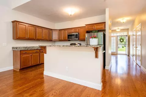 Entry Way - 45 Grey Hawk Dr, Mashpee, MA 02649 photo 2 of 3