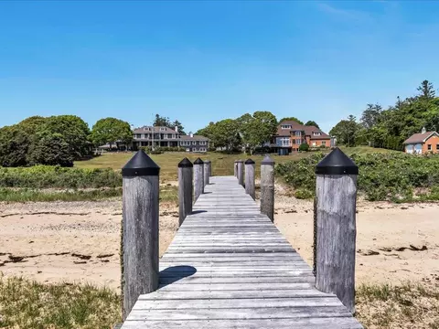Exterior - 31 Pine Tree Dr, Onset, MA 02558 photo 5 of 8