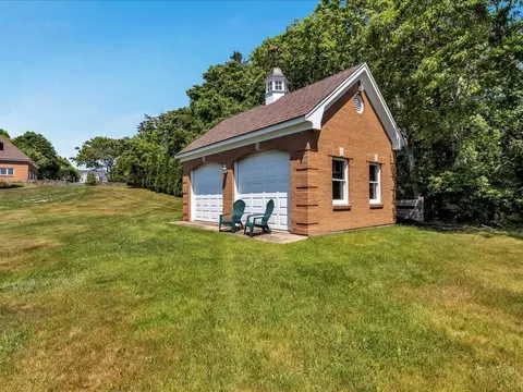 Exterior - 31 Pine Tree Dr, Onset, MA 02558 photo 6 of 8