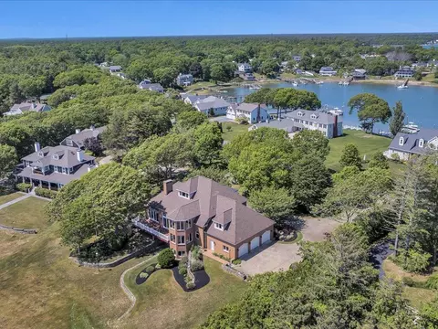 View/Area - 31 Pine Tree Dr, Onset, MA 02558 photo 4 of 6