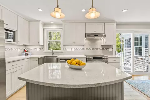 33 Eventide Ln, Hyannis, MA 02601 photo 12