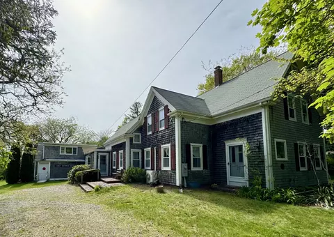 79 School St, East Dennis, MA 02641