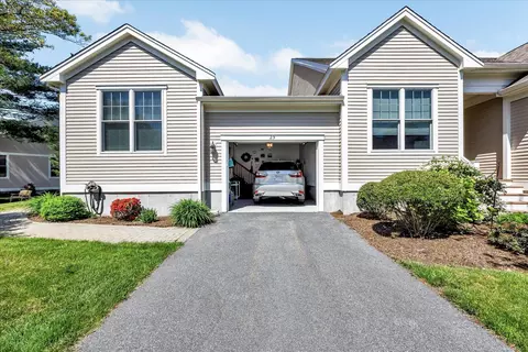 25 Grey Hawk Dr, Mashpee, MA 02649 photo 6