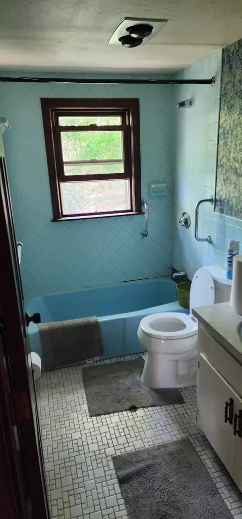 Bath - 5 Autumn Dr, Mashpee, MA 02649 photo 1 of 1