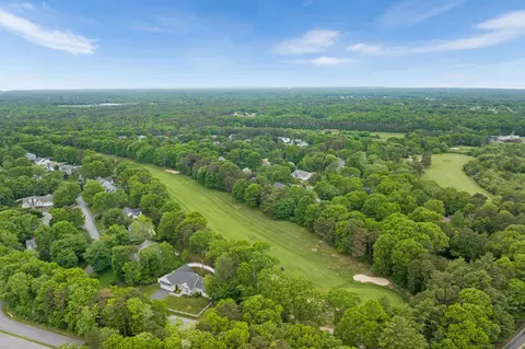 1 Snead Dr, Mashpee, MA 02649 photo 2