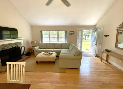 10 Liam Ln, Centerville, MA 02632 photo 5