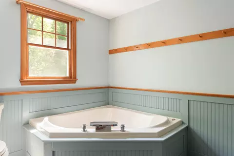 305 Monomoscoy Rd, Mashpee, MA 02649 photo 24