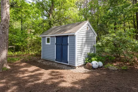 305 Monomoscoy Rd, Mashpee, MA 02649 photo 8