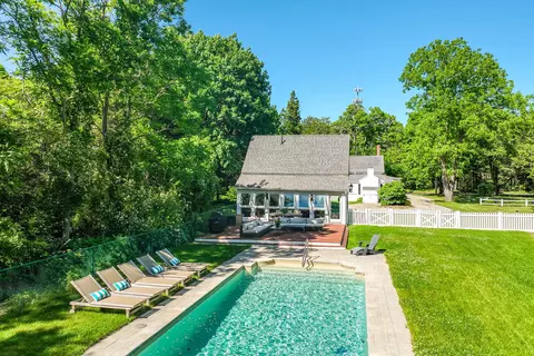 391 Main St, Cotuit, MA 02635 photo 9