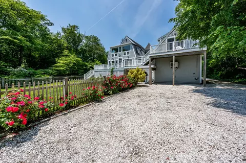 Exterior - 545 S Main St, Centerville, MA 02632 photo 11 of 13