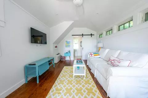 Living - 545 S Main St, Centerville, MA 02632 photo 9 of 10