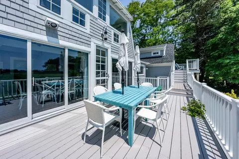 Exterior - 545 S Main St, Centerville, MA 02632 photo 5 of 13