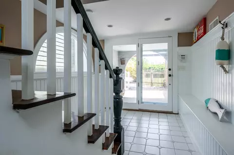 Entry Way - 545 S Main St, Centerville, MA 02632 photo 5 of 6