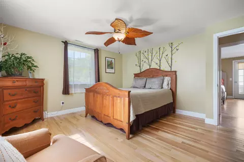 Bedroom - 20 Gelding Cir, Barnstable, MA 02630 photo 4 of 8