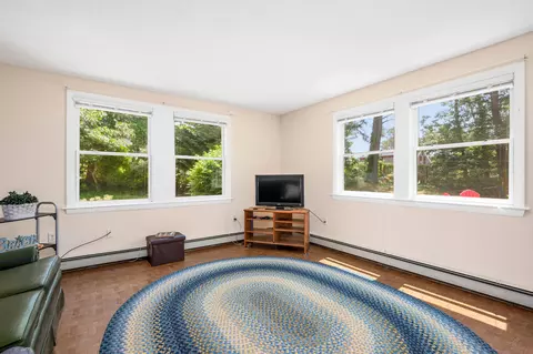 Living - 16 Nutmeg Ln, Eastham, MA 02642 photo 2 of 4