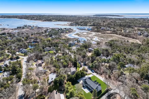 45 Meadow View Rd, Chatham, MA 02633