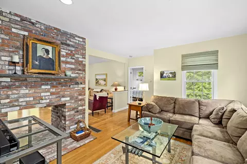 123 Shell Ln, Cotuit, MA 02635 photo 5