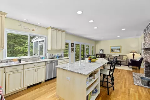 123 Shell Ln, Cotuit, MA 02635 photo 10