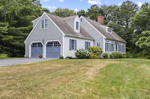 123 Shell Ln, Cotuit, MA 02635 photo 2