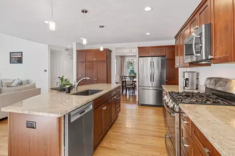 48 Meadowbrook Rd, Mashpee, MA 02649 photo 18