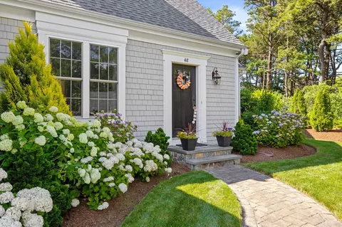 48 Meadowbrook Rd, Mashpee, MA 02649 photo 4