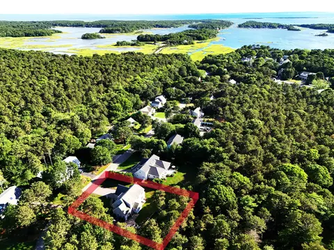 48 Meadowbrook Rd, Mashpee, MA 02649 photo 3