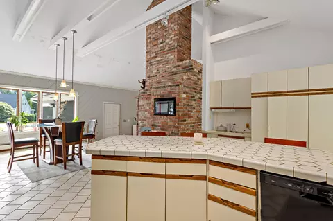 25 Helmsman Dr, Centerville, MA 02632 photo 9