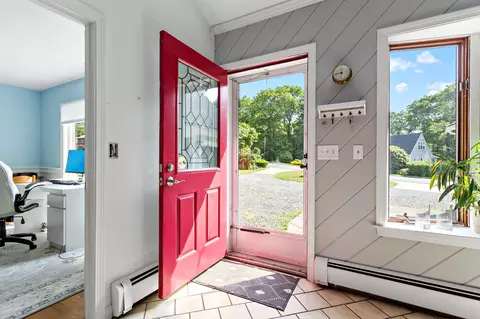 25 Helmsman Dr, Centerville, MA 02632 photo 4