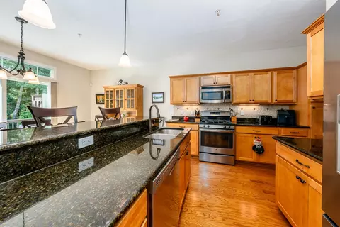 38 Grey Hawk Dr, Mashpee, MA 02649 photo 9
