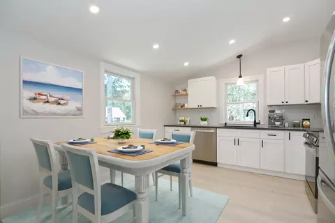 47 Forest Dr, Mashpee, MA 02649 photo 6