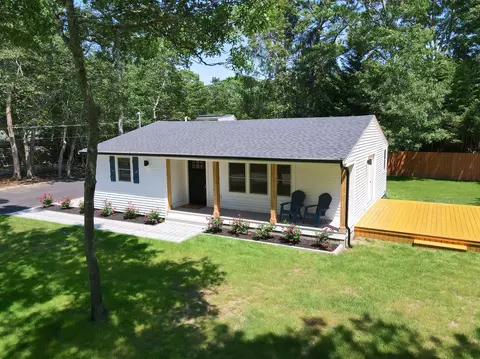 47 Forest Dr, Mashpee, MA 02649 photo 1
